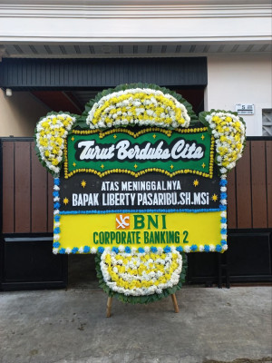 Papan Bunga Duka di Selawangi