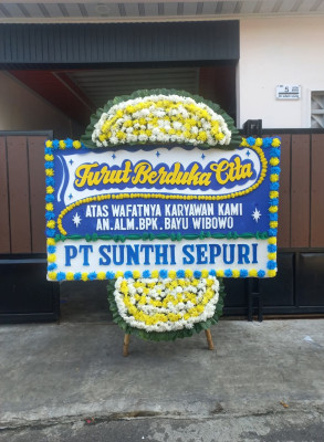 Papan Bunga Duka di Selawangi