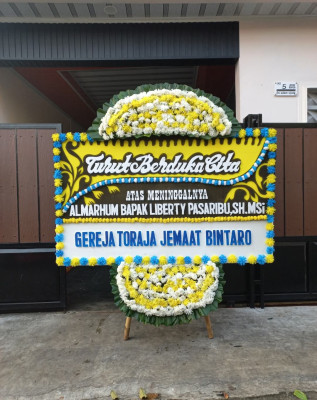 Papan Bunga Duka di Selawangi