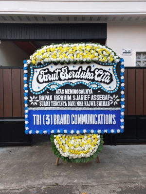 Papan Bunga Duka di Selawangi